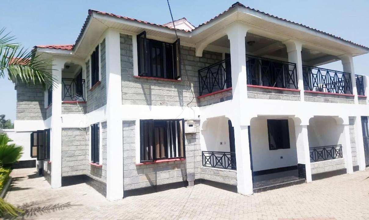 Sofitel 3 Bedrooms Own Compound Mamboleo Кисуму Екстериор снимка